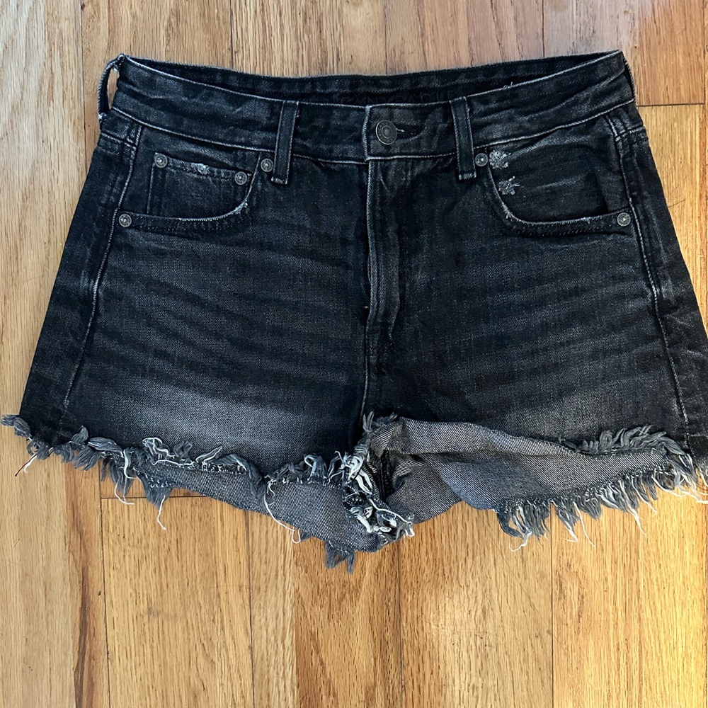 American eagle “super high rise festival” black denim short